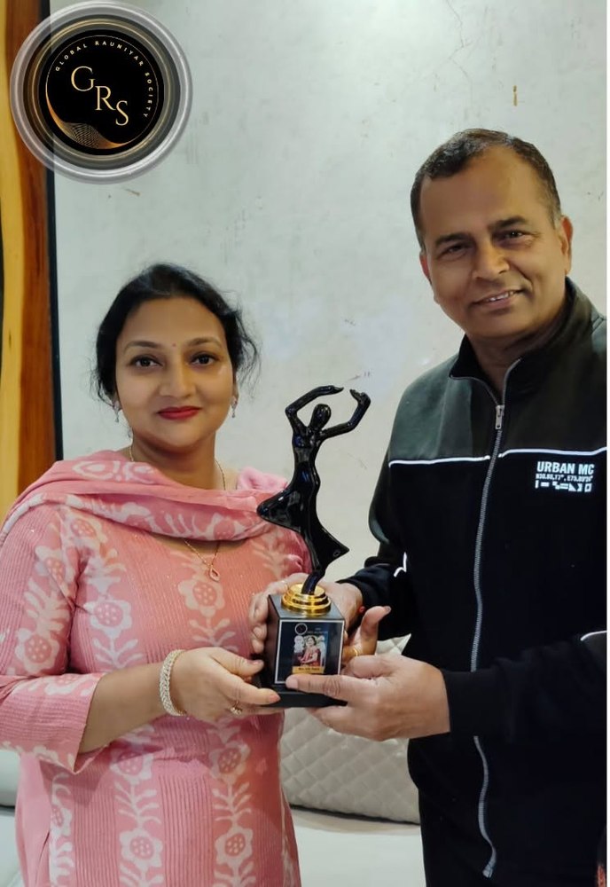 Award Ceremony — Juhi Gupta receiving her 2nd place trophy